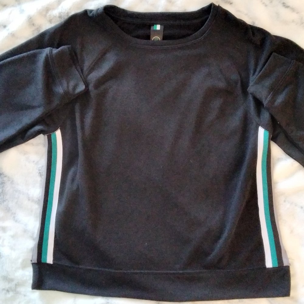 Women's  black shirt stripes on side nwot lg